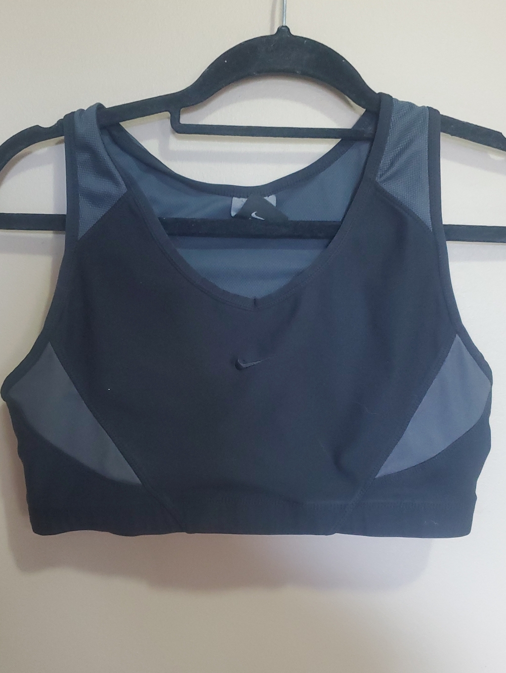 Nike Women's Black/Grey High-Support Sports Bra Size Large (10-14)